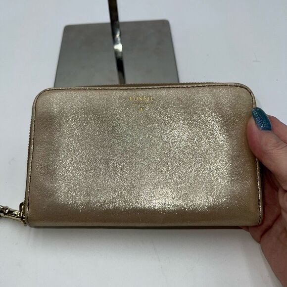 Fossil Gold Zip Around Wallet/Wristlet - Picture 2 of 11
